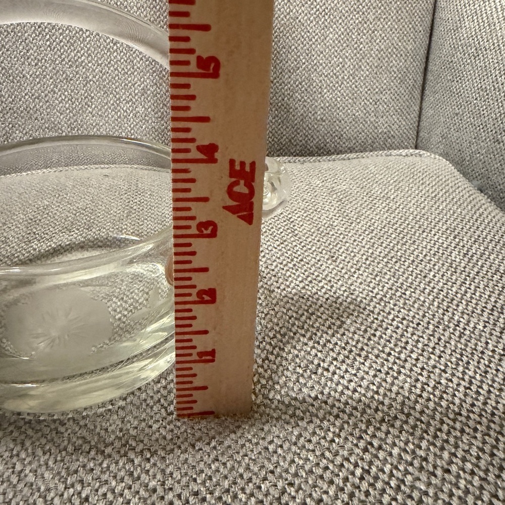 Elegant Romanian Hand Blown Glass Etched Basket with Handle - Picture 4 of 5